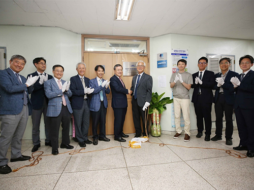 Two More Cross-generation Collaborative Labs Open 이미지