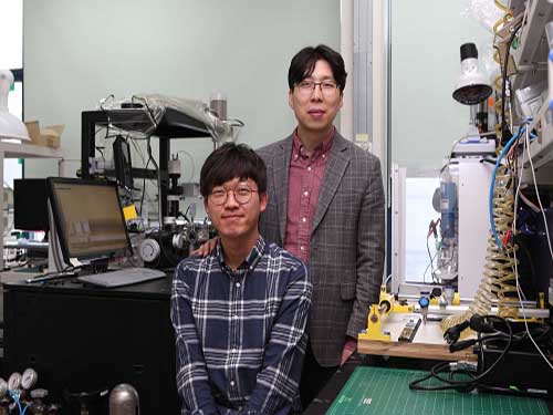 Levitating 2D Semiconductor for Better Performance 이미지