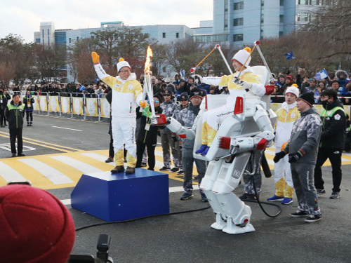 Hubo Completes New Mission at the Winter Olympic Torch Relay 이미지