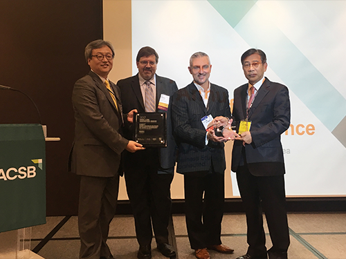 College of Business Honored with the WRDS-SSNR Innovation Award 이미지