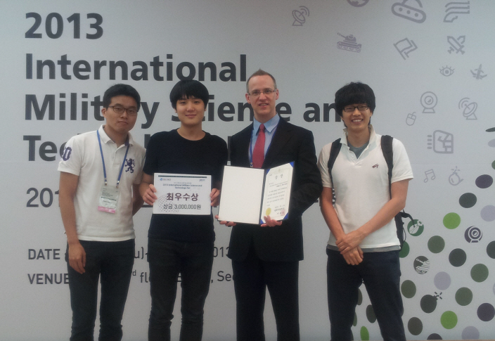 First Prize in the 2013 International Military Science and Technology Contest 이미지