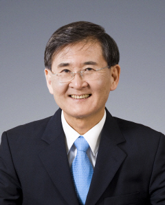 President Steve Kang
