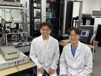 KAIST Turns an Unprecedented Idea into Reality: Quantum Computing with Magnets 이미지