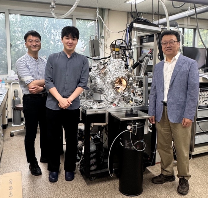 KAIST Designs a New Atomic Catalyst for Air Pollution Reduction 이미지