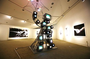 KAIST Robotic Art: Exhibit called 