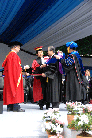 Oriental Medical Scientist Lyu Awarded Honorary Doctorate Degree from KAIST 이미지