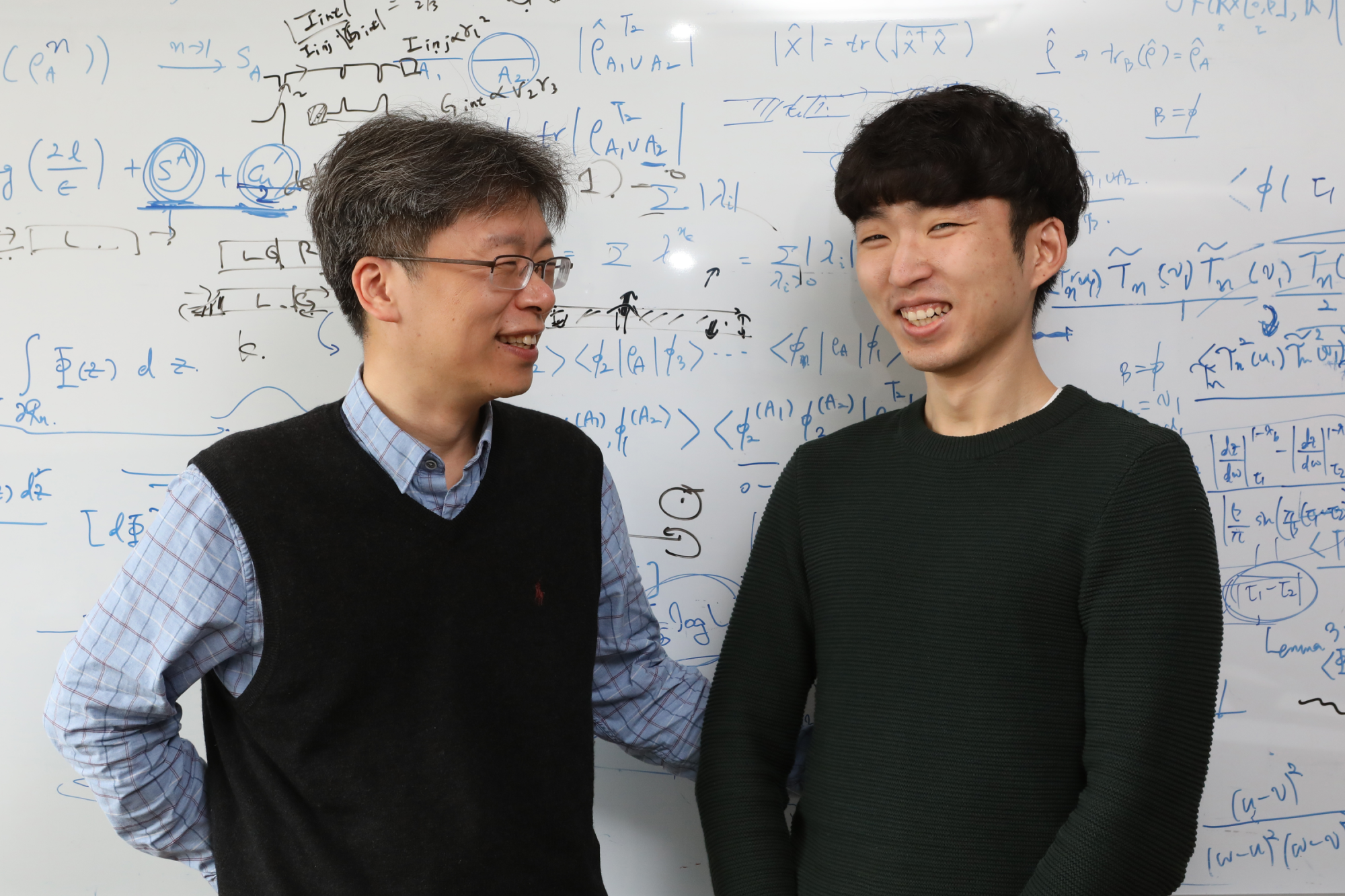 Professor Heung-Sun Sim (left) and Ph.D. Candidate Jeongmin Sim (right)