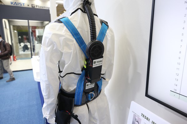 Smart protective suit ventilation system