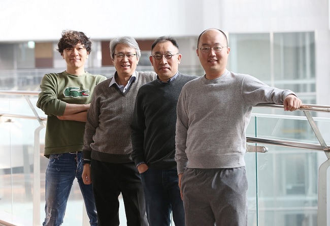 (왼쪽부터) 이겨레 박사, 김도경 교수, 이상민 교수, 박용근 교수