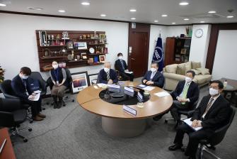 중국 Zhejiang University 화상 협정식 이미지